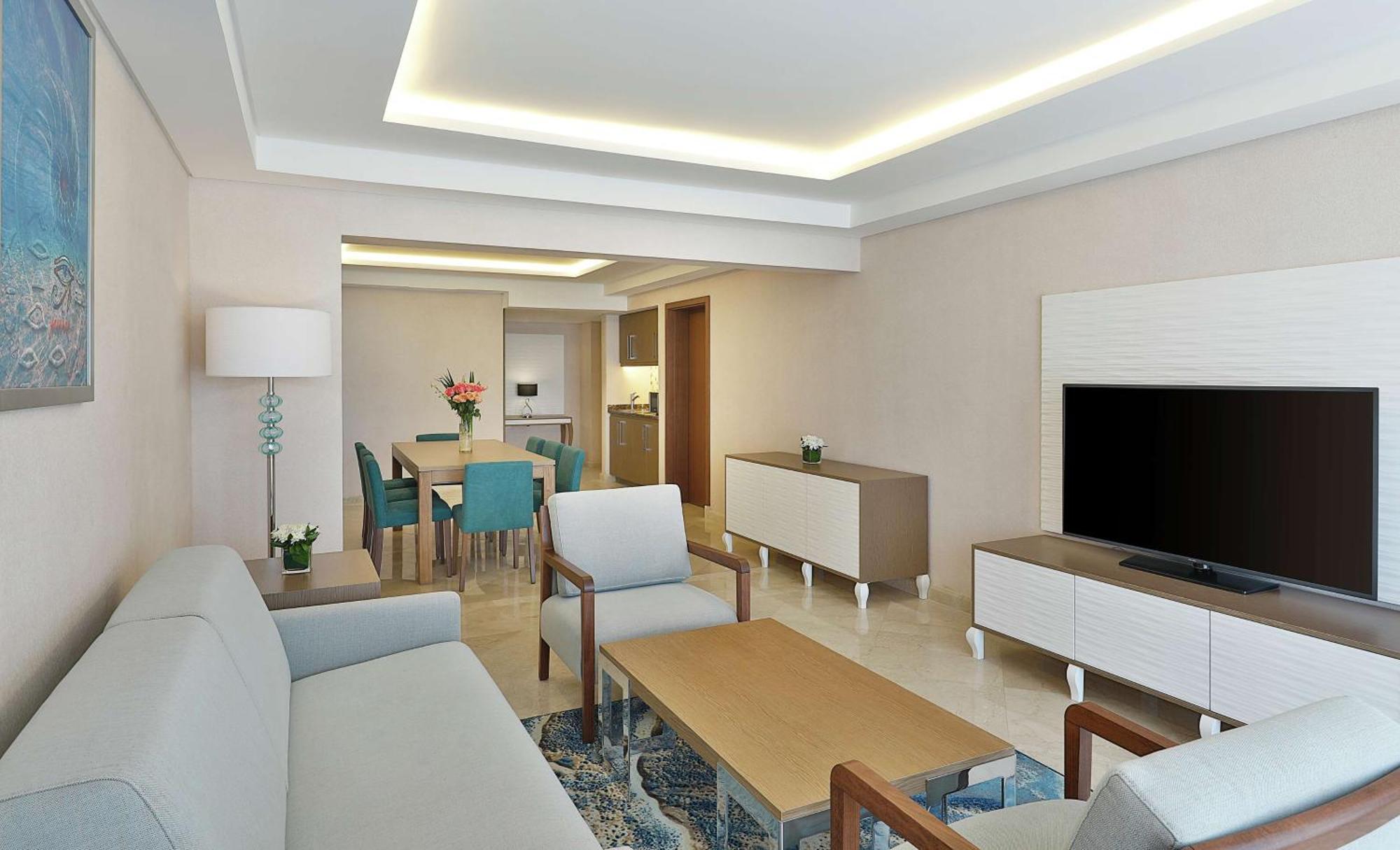 King Infinity Suite with Sea View